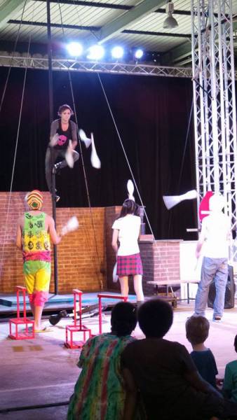 Ecole de cirque de Nouvelle Calédonie à Port-Vila