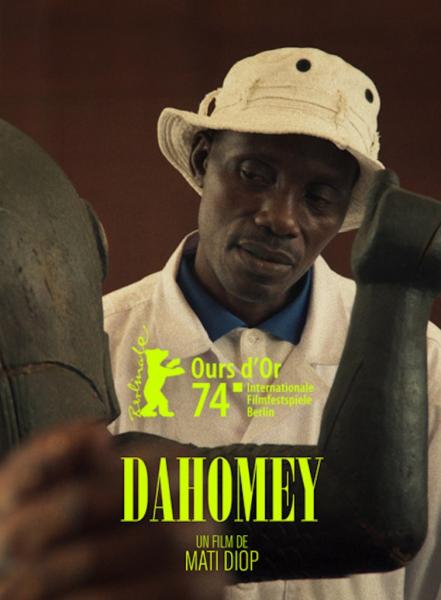 La Franco Sénégalaise Mati Diop remporte l'Ours d'or à Berlin avec DAHOMEY son documentaire sur la restitution des œuvres d'art