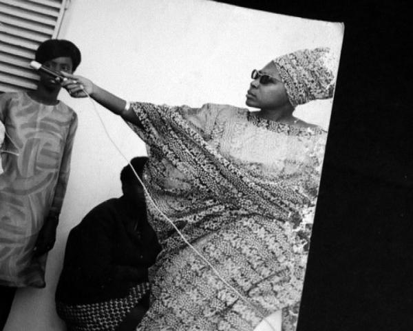 Le Cinéma des Africanistes (2011/06) : <em>Mère-bi</em>