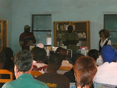 Inauguration du Fonds de bibliothque 2010/ Pierre Djir, Andr Coulibaly, Daphn Bitchatch/ Sgou/ Mali.