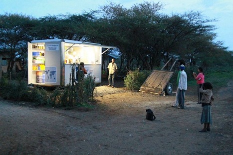 Des kiosques solaires pour les villages sans électricité [...]