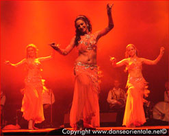 Cours de Danse Orientale Egyptienne Mille et Une Nuits