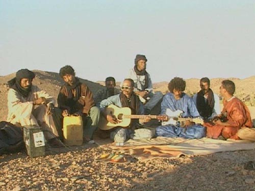 Teshumara, les guitares de la rébellion touareg